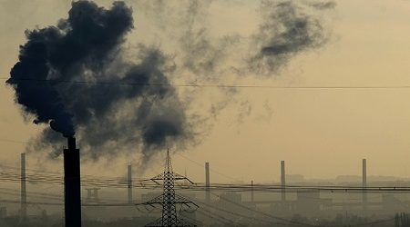 Organizaciones medioambientales denuncian que China reanudó construcción de plantas de carbón
