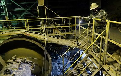 Mineras se alinean con grupo Claro en guerra por dumping en bolas de acero con SK y Moly-Cop