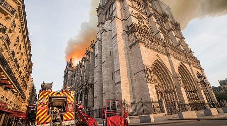 Donaciones para la reconstrucción de Notre Dame: Empresas, Liga de Fútbol y una ciudad suman sus aportes económicos