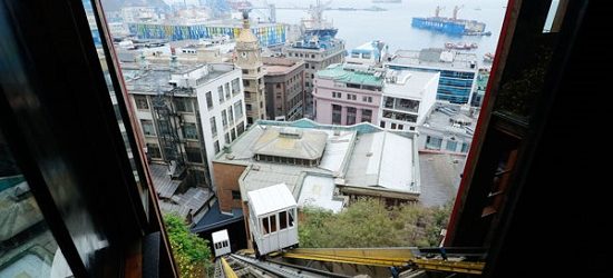 MOP se pone al día e inicia licitación de ascensores a reparar en Valparaíso