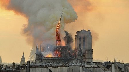 Arquitecto encargado de Notre Dame aboga por reconstruir la aguja: «Diré lo que tengo que decir y luego el gobierno decidirá»
