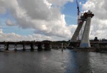 Temuco: Piñera visita obras del Tercer Puente y dice que inauguración será antes del eclipse de 2020