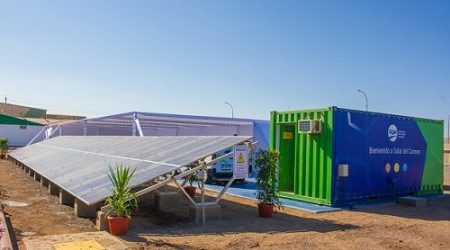 Inauguran en Antofagasta el primer eco-cargador solar para autos eléctricos en Sudamérica