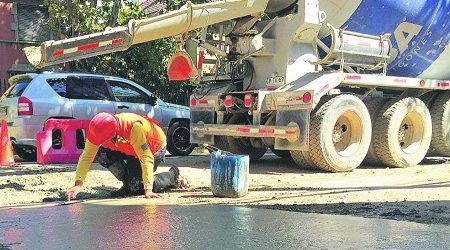 Ventas de empresas cementeras repuntan por mejor momento de construcción