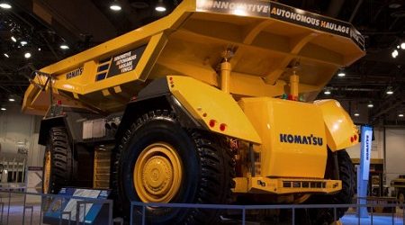 Komatsu proyecta aumentar a 240 su flota de camiones autónomos en 2020