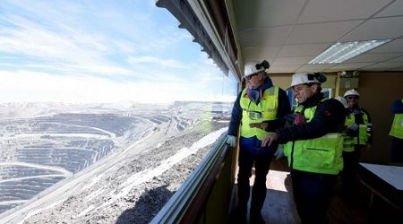 Ministro de Minería dice que cierre de fundición Ventanas «no es una decisión que se haya tomado»