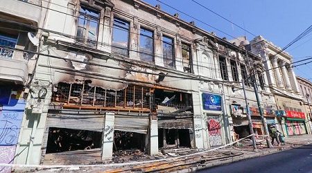 La reconstrucción que no asoma en Valparaíso