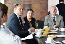 Ministro se reúne con Comisión del Mercado Financiero y aseguradoras para establecer póliza de garantía en cierre de faenas