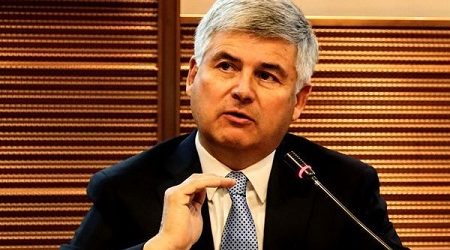 Codelco pone en duda viabilidad de algunos proyectos y mineras privadas redoblan esfuerzos