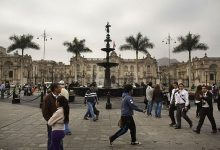 Perú suspende las cotizaciones de los trabajadores a las AFP