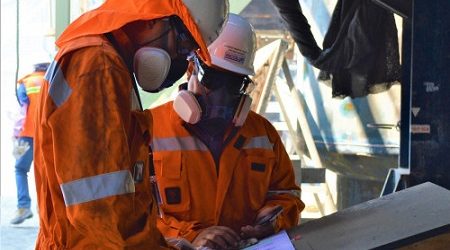 Ministro de Minería destaca reducción de gases de fundición de Enami en Paipote