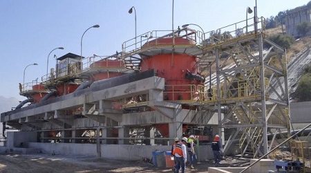 Minería reacciona al Covid-19: Codelco deja de utilizar el aeropuerto de Calama