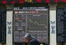 Inversionistas toman pausa tras la desenfrenada recuperación y bolsas operan con bajas en Europa y EEUU