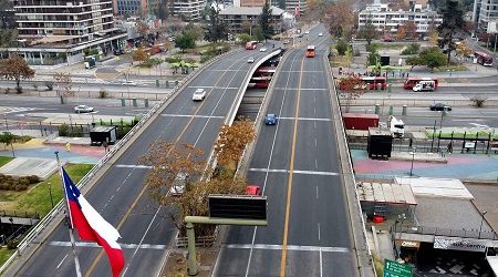 Imacec registra histórica caída en abril y nivel de la economía retrocede a 2013