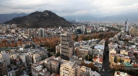 Recuperación económica de Chile sería más rápida que la del resto de la región, según Capital Economics