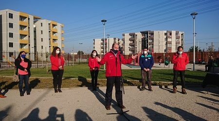 Subsecretarios Rolando y Cuevas entregaron los últimos 40 departamentos de un moderno condominio de 570 viviendas en Cerro Navia