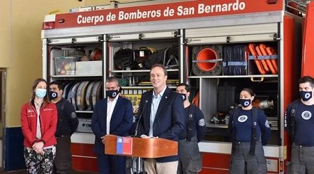 Minvu entrega terreno a compañía de Bomberos de San Bernardo para construcción de nuevo cuartel