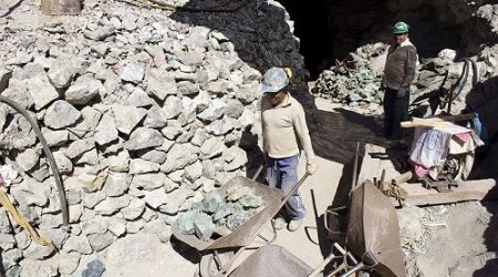 Enami aprueba proyectos por $2.300 millones a pequeños mineros del país