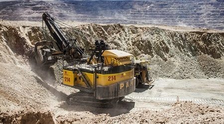 Minera de los Luksic reporta caída de producción en tercer trimestre y retoma proyectos de inversión suspendidos por pandemia