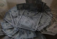 Dólar opera estable y en se mantiene en el nivel de los $735 en su última sesión de la semana