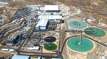 El alza del metal empuja al alza acciones de mineras que operan en Chile