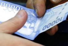 Dólar vuelve a bajar y peso chileno se fortalece gracias a vacunación y perspectiva de crecimiento