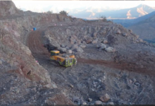 Minera arriesga multimillonaria multa por obras y tronaduras en sitio de conservación en Catemu