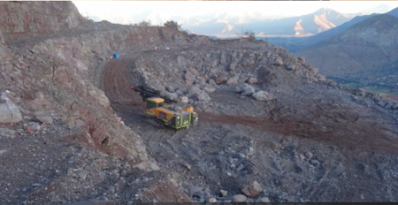 Minera arriesga multimillonaria multa por obras y tronaduras en sitio de conservación en Catemu