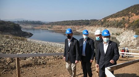 Ministro Moreno inspeccionó las tuberías reversibles de embalse Los Aromos que entregarán seguridad hídrica hasta el 2040 a más de 1 millón de habitantes de la región de Valparaíso