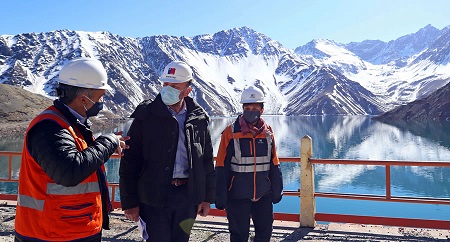 Ministro Alfredo Moreno destaca medidas de emergencia en Embalse El Yeso para asegurar la disponibilidad de agua en el Gran Santiago