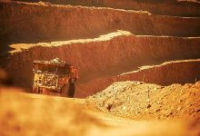 Tribunal Ambiental ordena inédita medida contra mina de BHP en Tarapacá y forzaría su paralización