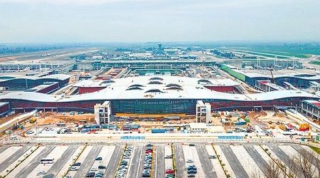 Compañía a cargo de construir la nueva fachada del aeropuerto de Santiago pide su quiebra