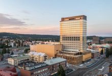 Centro Cultural y Hotel Sueco destaca como uno de los más altos del mundo construido en madera