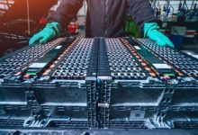 Stellantis logra alianza con dos gigantes tecnológicos para fabricar baterías para autos eléctricos