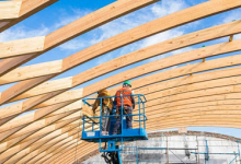 CON VIGAS DE MADERA LAMINADA SE RECONSTRUYÓ LA CUBIERTA DEL GIMNASIO SCHWAGER DE CORONEL