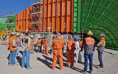 Chuquicamata: oferta inicial de Codelco no convence del todo y sindicatos seguirán en conversaciones