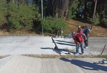 Municipalidad de Valdivia gestiona arreglo por deformación del pavimento en Av. Simpson