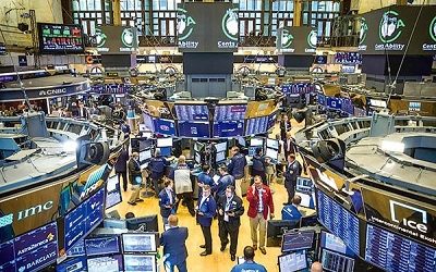 Futuros en Wall Street repuntan con fuerza a la espera de anuncio de la Fed y resultados corporativos