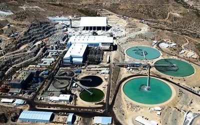 Minera de Luksic reporta leve baja en producción de cobre en medio de menor disponibilidad de agua en Los Pelambres