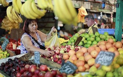 Chile fue el país de la región con el mayor IPC en marzo y se ubica en la cuarta posición en inflación anual