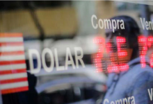 Dólar reacciona a la baja tras sorpresiva alza en la tasa de interés y dato de inflación mayor al esperado