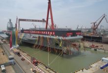 China bota su primer portaaviones de última generación, el ‘Fujian’