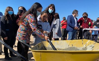Subsecretaria Minvu y alcalde de Huasco colocan la primera piedra de 277 viviendas