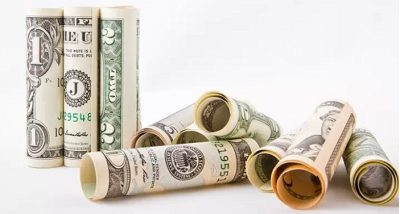 Dólar apunta al alza y altercados EEUU-China se suman al temor a una recesión global