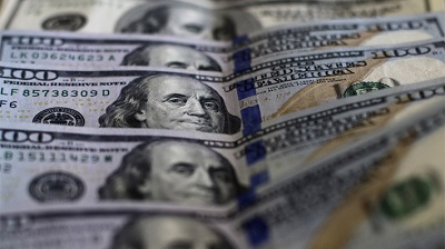 Dólar sube de los $920 esta mañana ante temores a fuerte alza de tasas en Estados Unidos