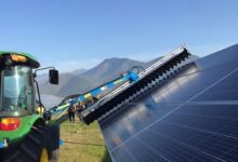 Tecnología para la mantención de parques solares reduce al mínimo el uso de agua