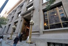 IPoM de diciembre: economistas prevén que el BC baje su proyección de PIB para 2023 y suba la de inflación