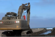 Río Maipo vuelve a desembocar en el mar tras construcción de zanja para encauzar caudal