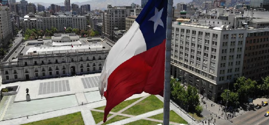 Riesgo país de Chile llega a su menor nivel en ocho meses por mejores perspectivas internacionales y buen año fiscal