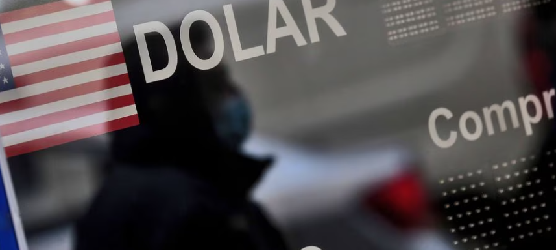 Dólar repunta en línea con retroceso en el precio del cobre